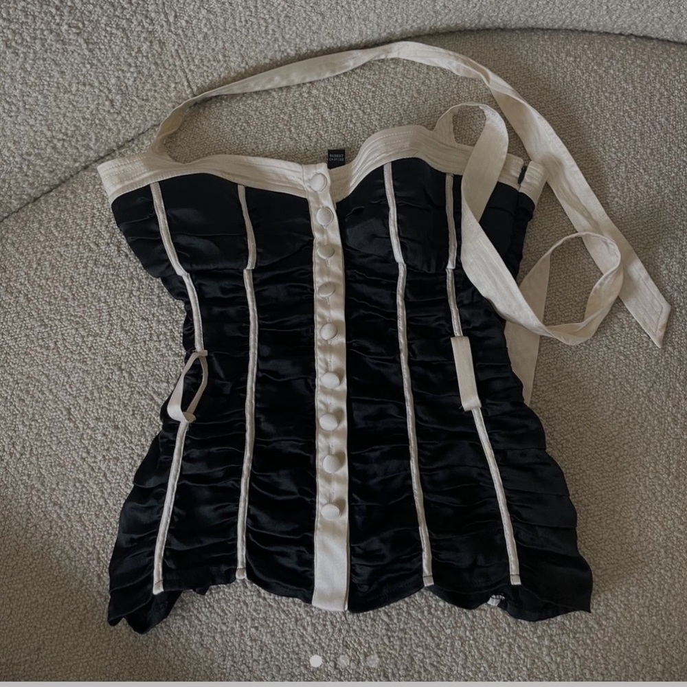 ISO Charlotte Russe Black & White Top